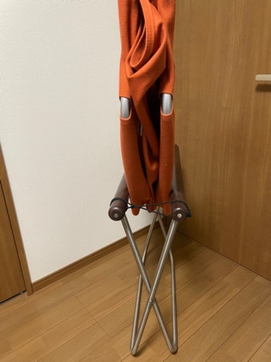 ニーチェアX  オレンジ　美品