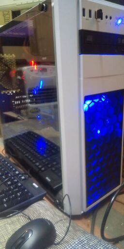 自作パソコン　スノーホワイト　ミドルタワー