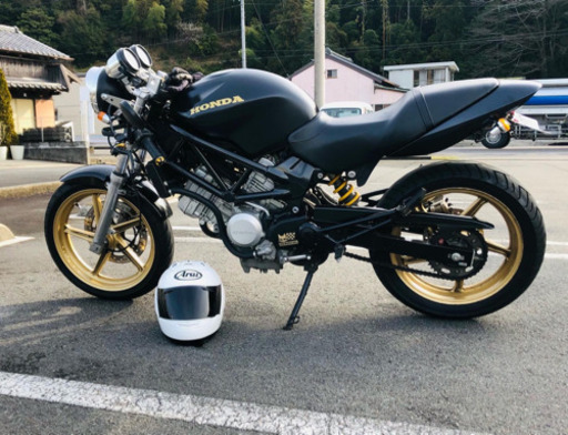 ホンダ　vtr250 実働　書類あり。売ります。