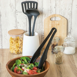 【IKEA/ニトリ】キッチンツールセット、キッチングッツ、調理器具(おたま/ターナー/トング/栓抜/缶切/キッチンはさみ)の画像