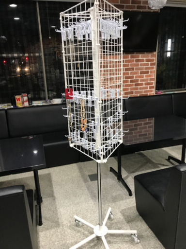 アクセサリー三面回転ラック美品！値下げ！