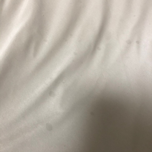 体にフィットするソファ グレーベージュ