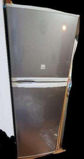 227L冷蔵庫　早急に引き取り手求めてます！！！