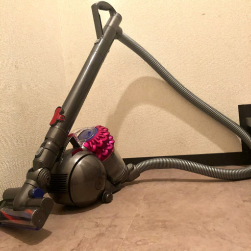 dyson DC63 中古 掃除機 ダイソン 一人暮らし 引っ越し