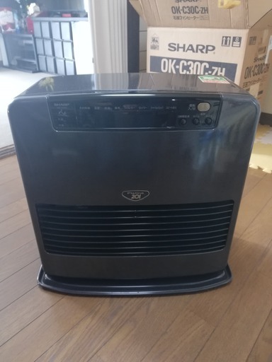 暖房器具 SHARP 石油ファンヒーター OKーC30C