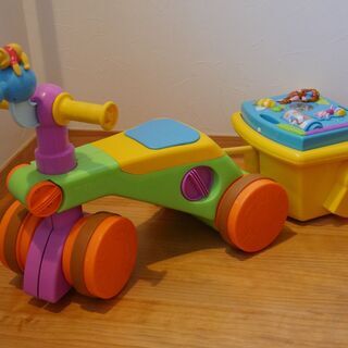 【取引中】くまのプーさんよくばりウォーカーライダー【６ヶ月～３歳...