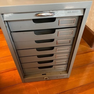 【事務収納用品】セットです❗️スチール小引き出し、スチール書類収納ケース、伝票セットの画像