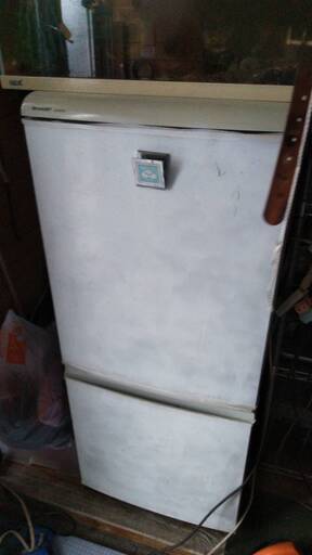 電気冷蔵庫　　　２千円 　140L