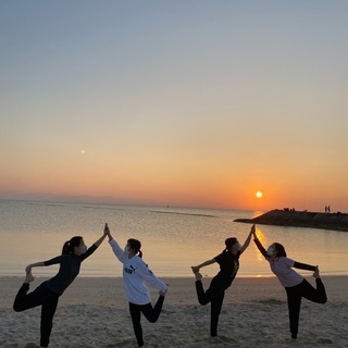 BeachYOGA(Morning,Sunset,Sunrise)の画像