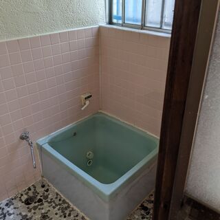 緑区　家賃下げました！　庭＋倉庫付き戸建て！　内装リフォーム済み！　トイレ新品です！　ペット飼育・事業用・外国人・ＤＩＹ可能！ - 不動産
