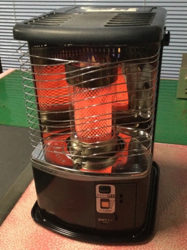 中古　2006年製　石油ストーブ　反射式　幅30.5　　奥行34　　高さ46　 （ｃｍ）