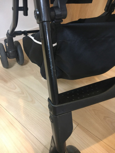 Combi コンビ　メチャカルハンディ　オート4キャス　エッグショック