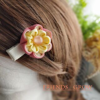 初めての髪飾りに♪桃の花ベビークリップ09