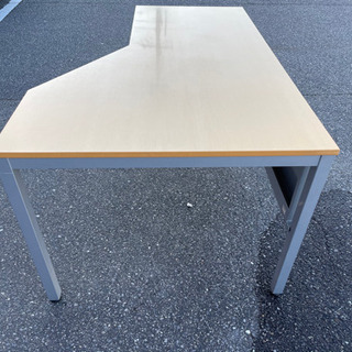 コクヨ テーブル 右広いSOHO家具 cyze サイズ HF-CYDEL149 クリエイティブテーブル 幅140×奥行90cm ナチュラルの画像