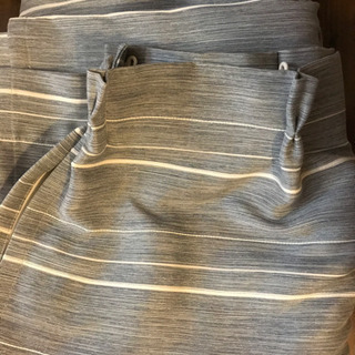 ニトリ遮熱・遮光カーテン　100cm×110cm 2枚ですの画像