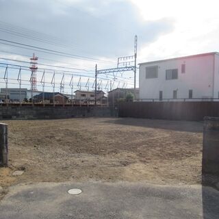 津市半田売土地！建築条件なし！土地面積約100坪！