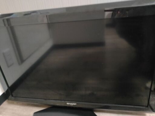 【取引成立済】AQUOS　32型液晶テレビ 　★接続コードのおまけ付き