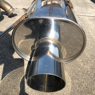 商談中レガシィBL湾岸マフラー