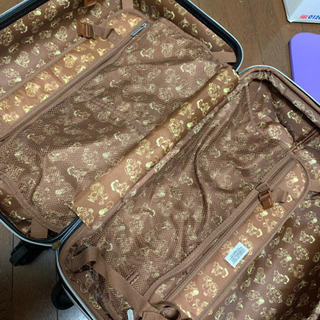 スヌーピーのキャリーケースの画像