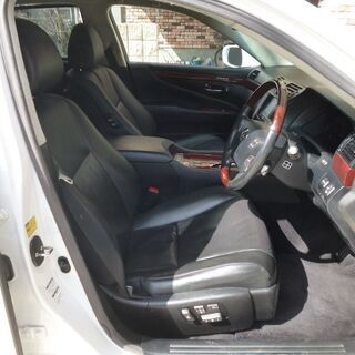 検査3年7月LS460L中期型 ロング/セミアニリンレザー/レーダークルーズ/HDDナビ/地デジ/BT音楽/バックカメラ/パーキングアシスト/記録簿/ETCの画像