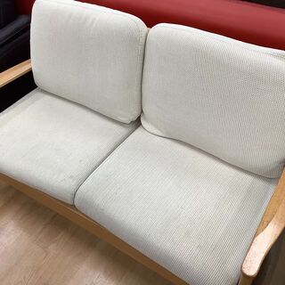 【取りに来れる方限定】イバタインテリアの二人掛けソファーです！
