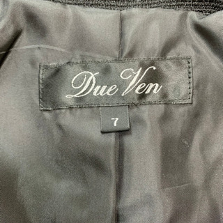 【お値下げ】Due Ven セレモニースーツ 黒 7号の画像