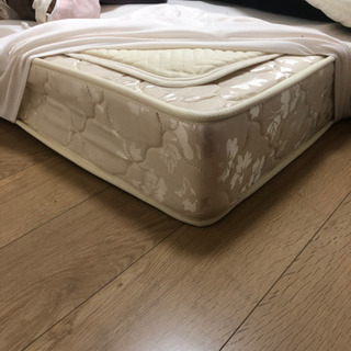 マットレス　シングル　２枚あり　引き取り希望の画像