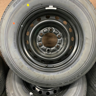 新車外しハイエース　タイヤ&ホイールの画像