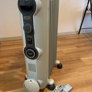 【保証期間あり】デロンギ　オイルヒーター