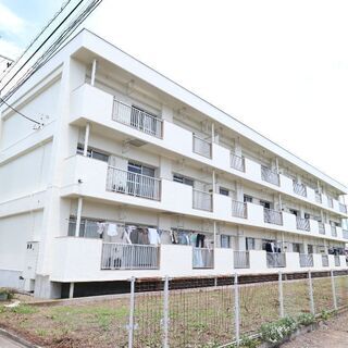 ペット可★3LDK★保証人不要★和戸駅・杉戸高野台駅★仲介手数料ゼロ★敷金／礼金0円★家賃5.4万円+共益費5千円★日本工業大学2km★防犯カメラ／電子錠★鍵交換費用無料★光インターネット無料★エアコン付（1台）★新品ガスコンロ付／追焚き機能付／新品洗面台・給湯器★トランクルーム3帖付★新生活応援キャンペーン中 − 埼玉県