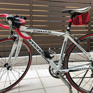 8年ほど前に購入したcannondale CAAD9です。