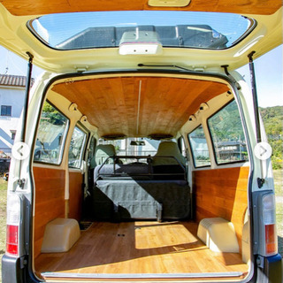 車 内装 カスタム バンライフ