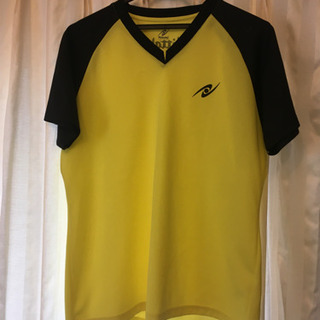 卓球　トレーニングシャツの画像