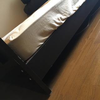 セミダブルベッドの画像