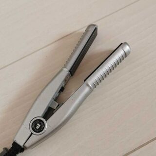 持ち運びコンパクト ストレートアイロン