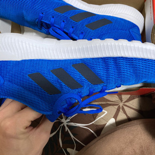 アディダスランニングシューズ