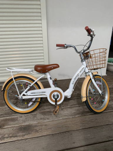 １６インチ　自転車　白