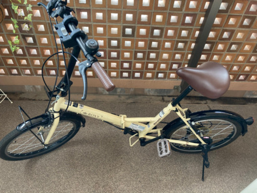 【お渡し先決まりました】☆6段変速付き　折り畳み自転車　美品