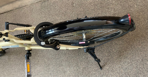 【お渡し先決まりました】☆6段変速付き　折り畳み自転車　美品