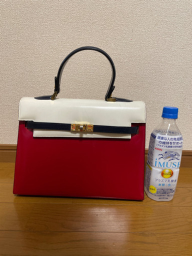 ジャスミンモレイラ　バイラーハンドバッグ定価9万8千円