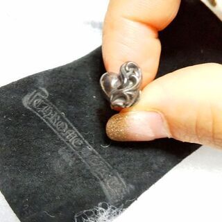CHROME HEARTS ハートスタッドピアス