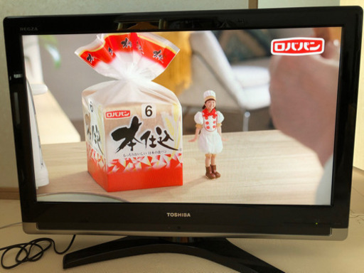 テレビ　東芝　REGZA 32型