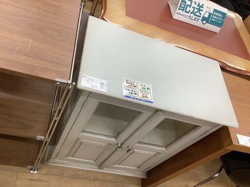 オシャレなヴィンテージデザインのキャビネットのご紹介です！
