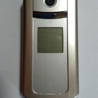 【取引終了】Docomo らくらくホン IVS(F883iESS...