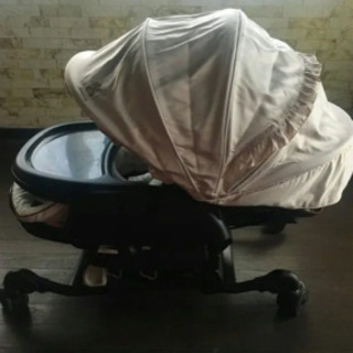 【超美品】最上位モデル★コンビ ネムリラ プレミアム ダッコプラスオートスイング 取引中＊＊【美品】ネムリラ オートスイング プレミアムダッコプラス