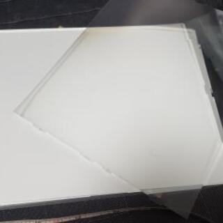 液晶モニター内アクリル板と付属フィルター数枚