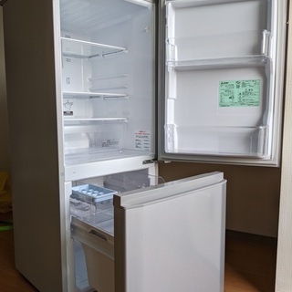 【2018年製】三菱電機2ドア冷蔵庫 146L MR-P-15C-S ※配送料¥7535(税込)がかかりますの画像