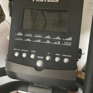 プロテウス クロストレーナーの画像