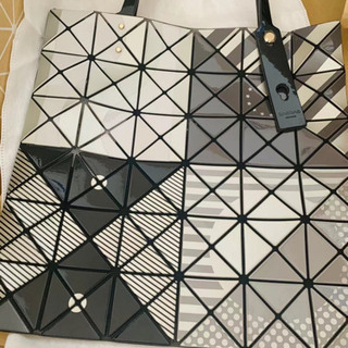 イッセイミヤケ ISSEY MIYAKE BAOBAO トートバッグ 