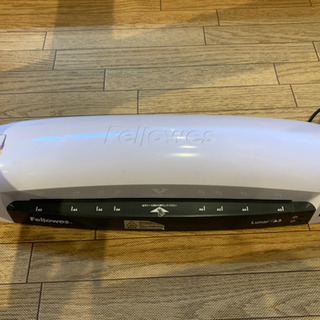 ラミネーター　Fellowes A3対応